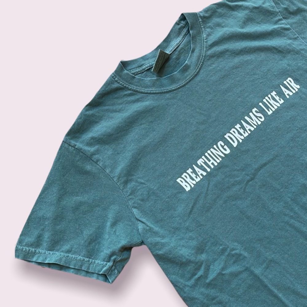 NWT Wool + Pepper Co. BREATHING DREAMS LIKE AIR Unisex T-Shirt